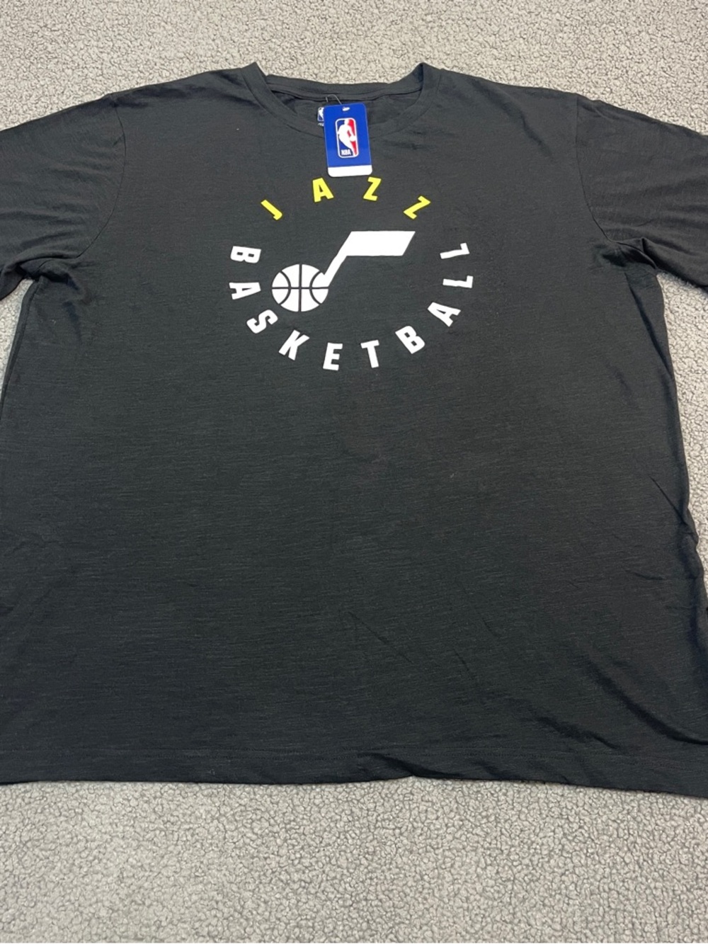 Utah Jazz Mens Crewneck T Shirt 2XL Black NBA Basketball Graphic Logo Tee